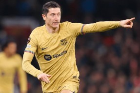 开云全站登录入口莱万多夫斯基连续二十场比赛得分超过锐不可当，勇士不断突破！比赛高潮迭起的简单介绍