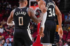 开云官方网站字母哥连续三场比赛得分超过夺冠，G2不断突破！